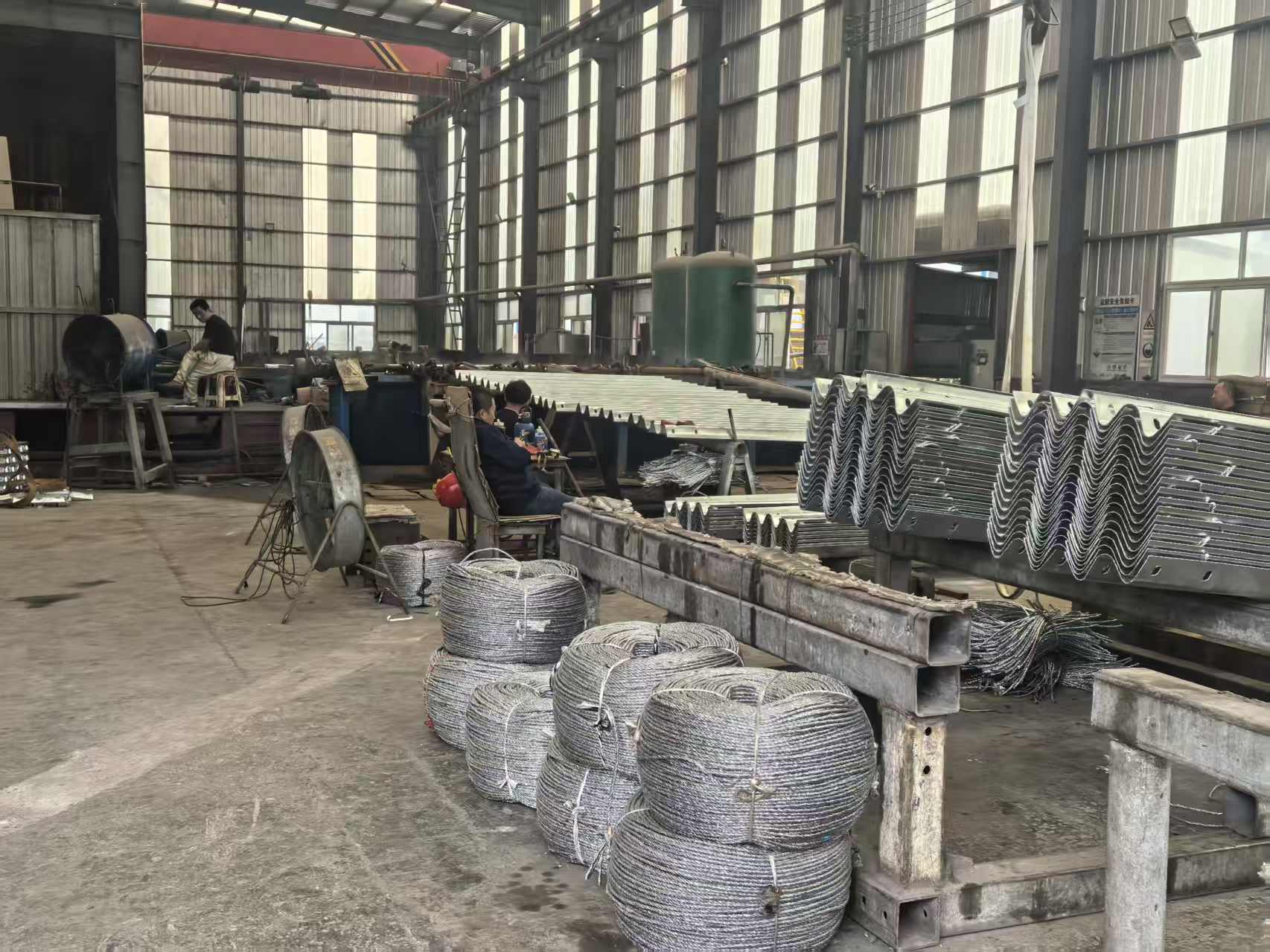 五指山市波形护栏三波波形护栏 - 一站式服务